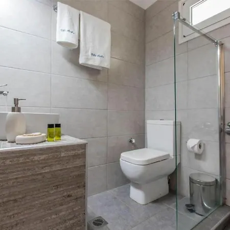 Apella - Private Heated Pool
