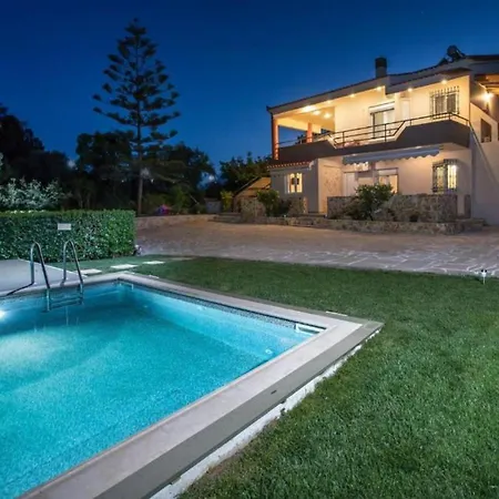 Apella - Private Heated Pool Nohia
